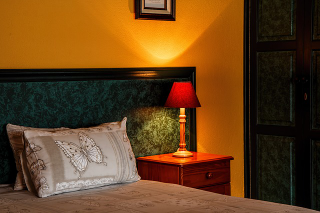 Illustration for article titled Bedroom 101: 5 Basic Essentials For A Peaceful Slumber